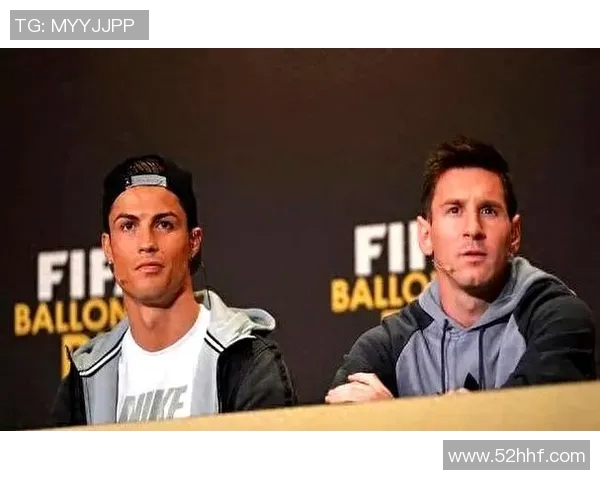 梅西与罗纳尔多的传奇对决揭示足球世界的巅峰之战 梅西与罗纳尔多的传奇对决揭示足球世界的巅峰之战