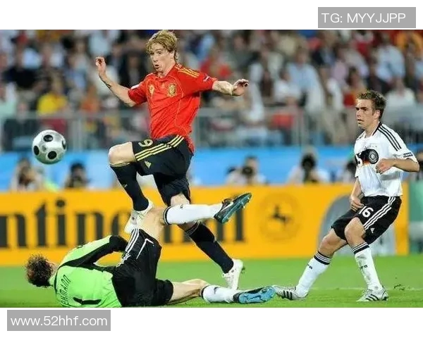 四人足球明星精彩介绍与成就回顾,领略绿茵场上的传奇风采 四人足球明星精彩介绍与成就回顾,领略绿茵场上的传奇风采